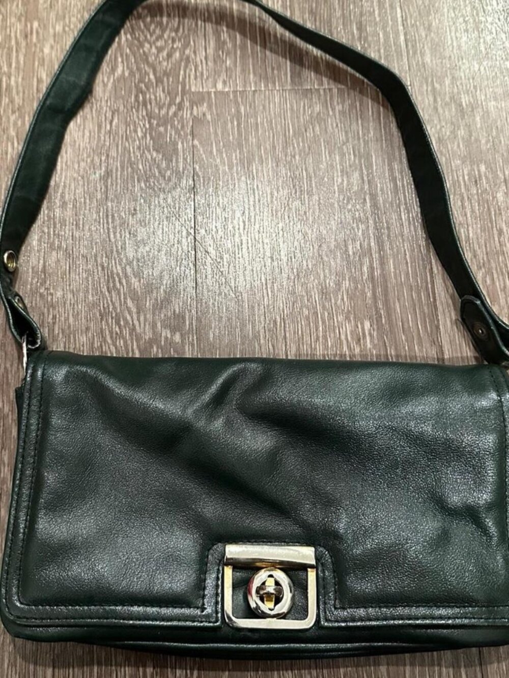 Green shoulder bag